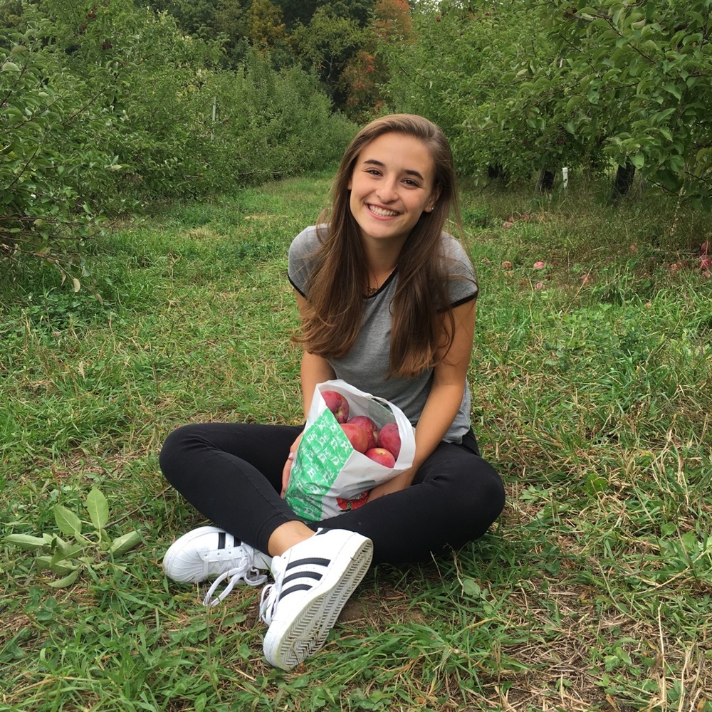 Meet your Posher, Hannah